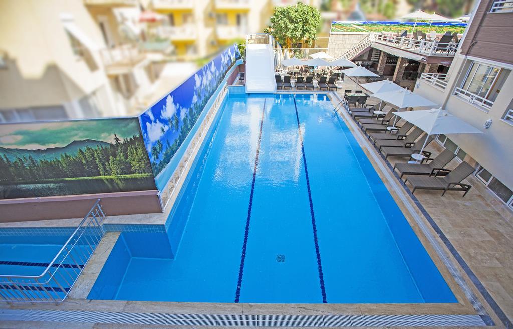 Comet De Luxe Marmaris Quarto foto